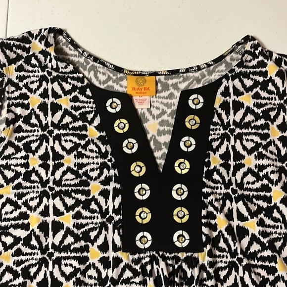 Ruby rd sleeveless dress, bodice bead adornments. Sz 1x - Picture 3 of 7